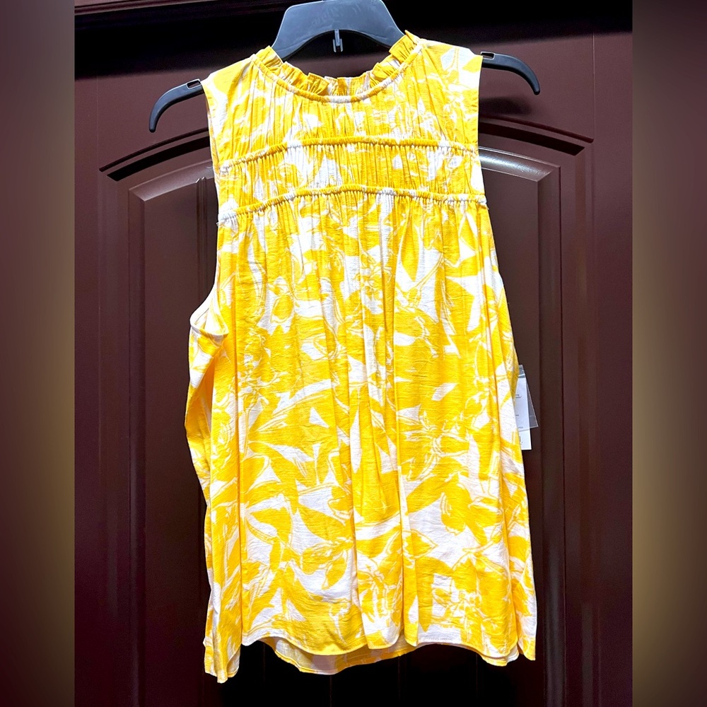 Yellow and White Ladies Baby Doll Style Shirt